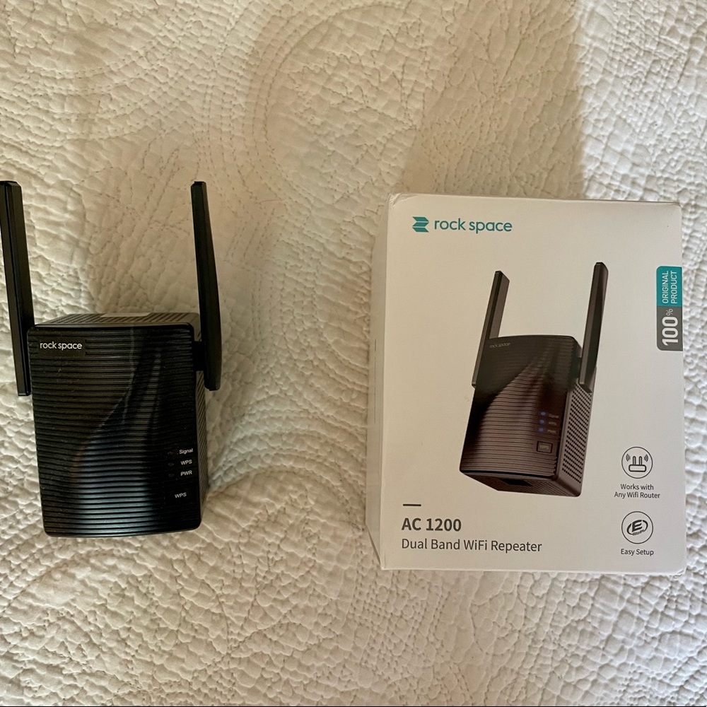 Rock Space Wi-fi extender